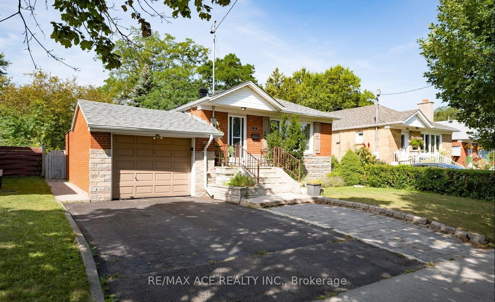 98 Canlish Road Unit Main, Dorset Park / Kennedy Park, ON M1P 1S9 - Photo 1