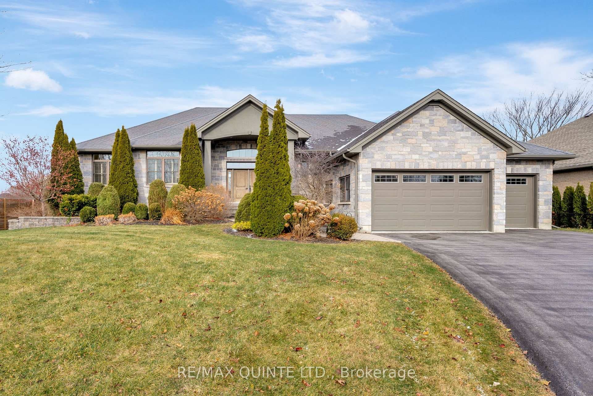54 Settlers Landing Drive, Quinte West, ON K8R 0A9 - Photo 1