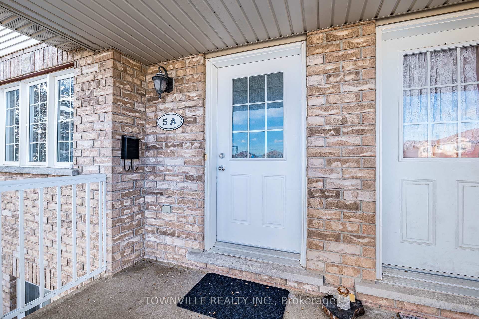 50 Howe Drive Unit 5A, Kitchener, ON N2E 0A3 - Photo 1