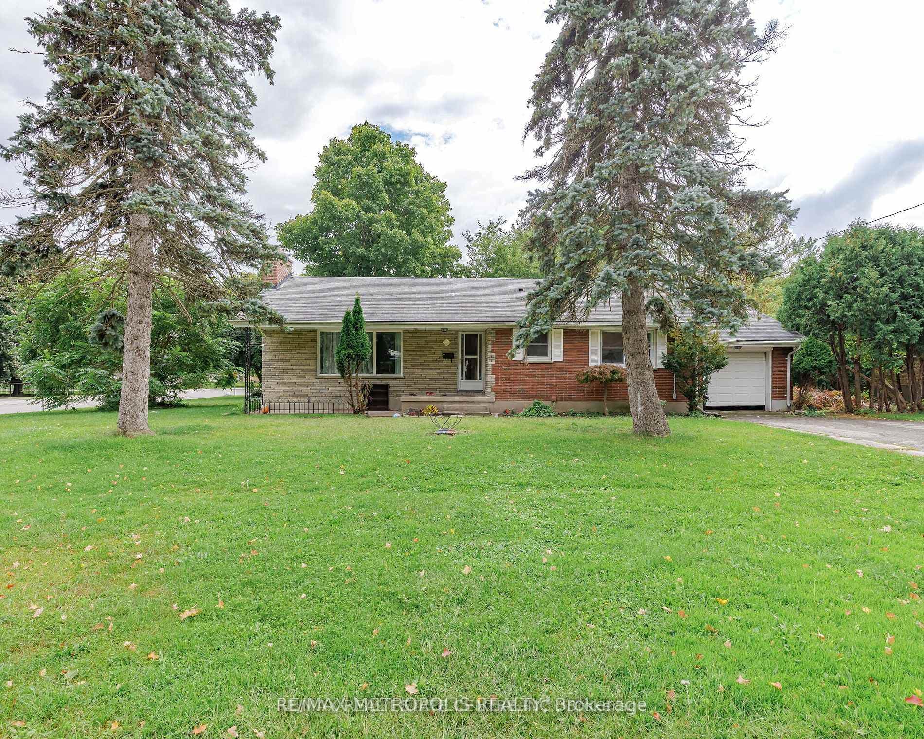 73 Edgar Drive Unit Main, London North, ON N6G 1K2 - Photo 1
