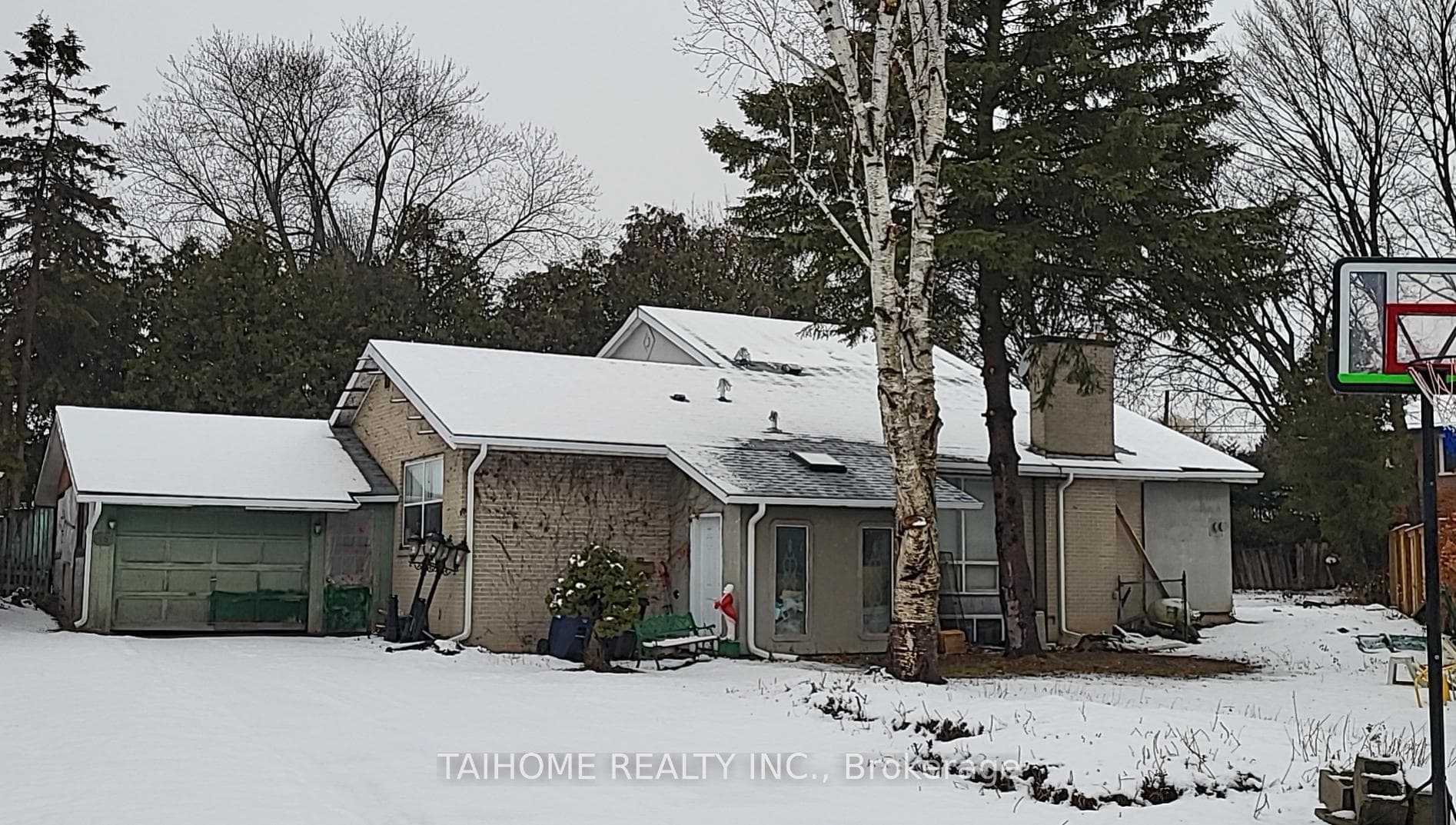 15 Merredin Place, Don Mills / Parkwoods / Victoria Village, ON M3B 1S7 - Photo 1