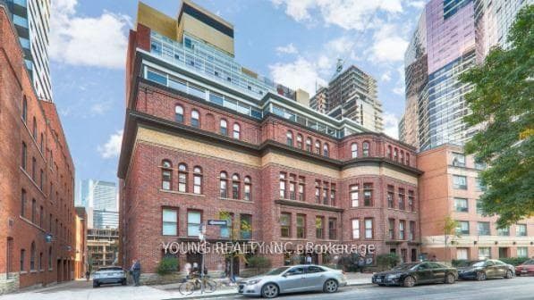 11 St. Joseph Street Unit 503, Downtown Toronto / Waterfront