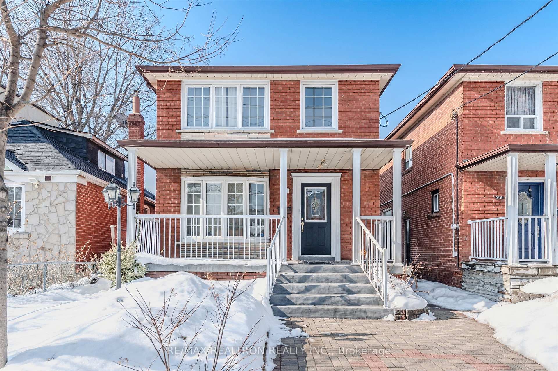 20 Castleton Avenue Unit Lower, Keelesdale / Eglinton West, ON M6N 3Z5 - Photo 1