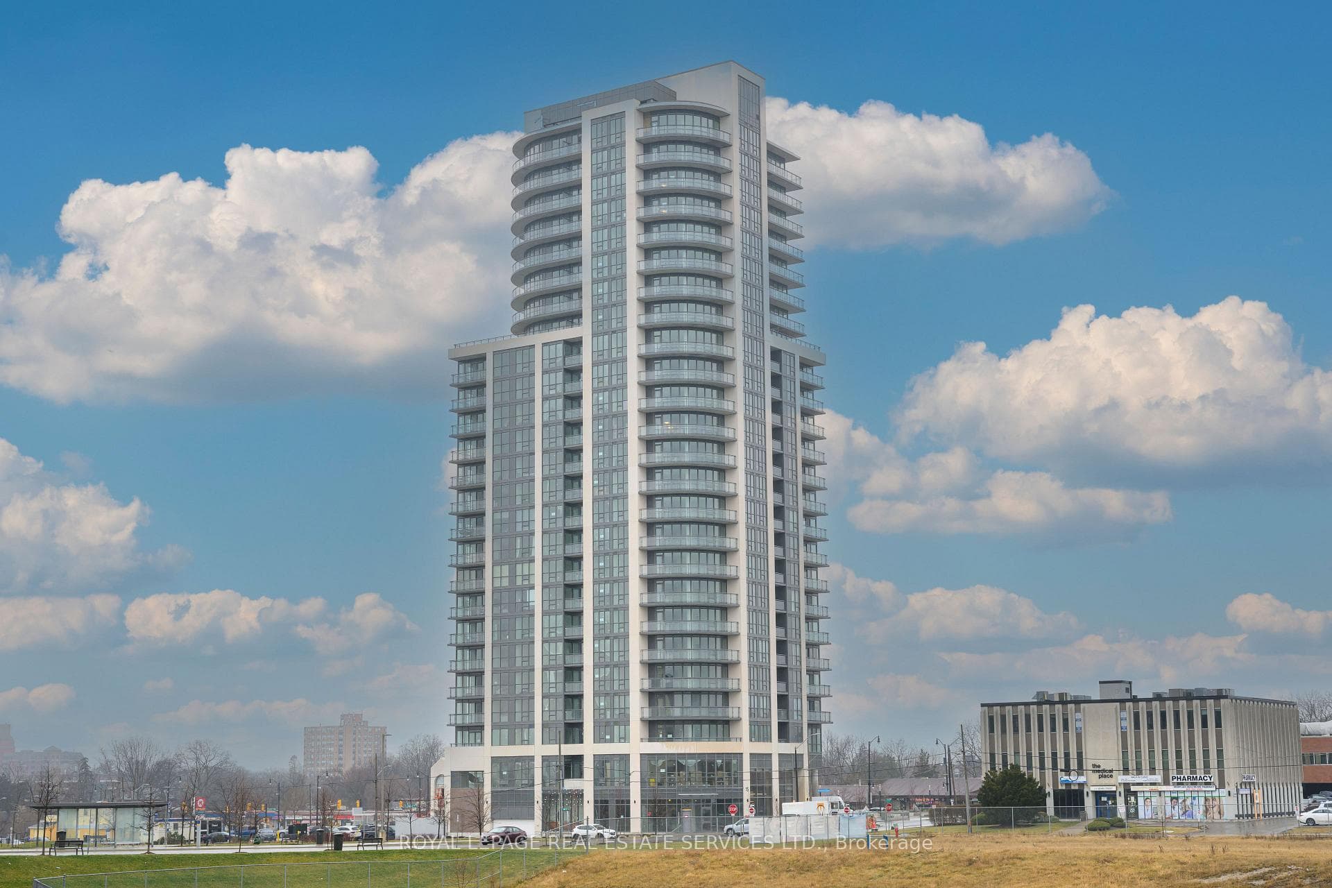 15 Lynch Street Unit 1803, Brampton, ON L6W 2Z8 - Photo 1