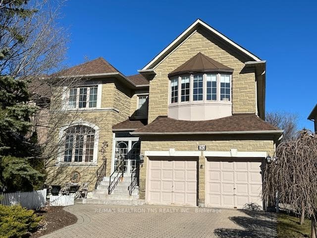 30 Edenbrook Crescent, Richmond Hill