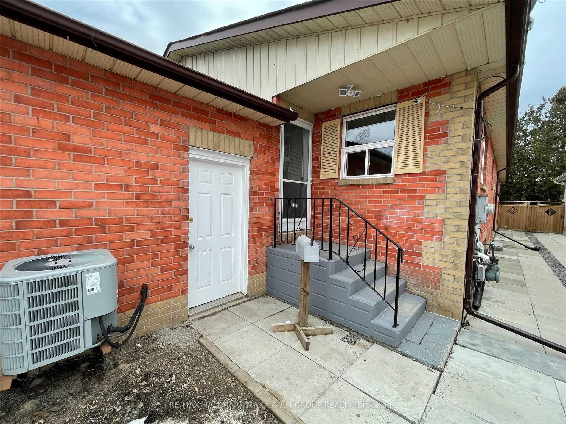 325 Old Homestead Road Unit Main, Georgina
