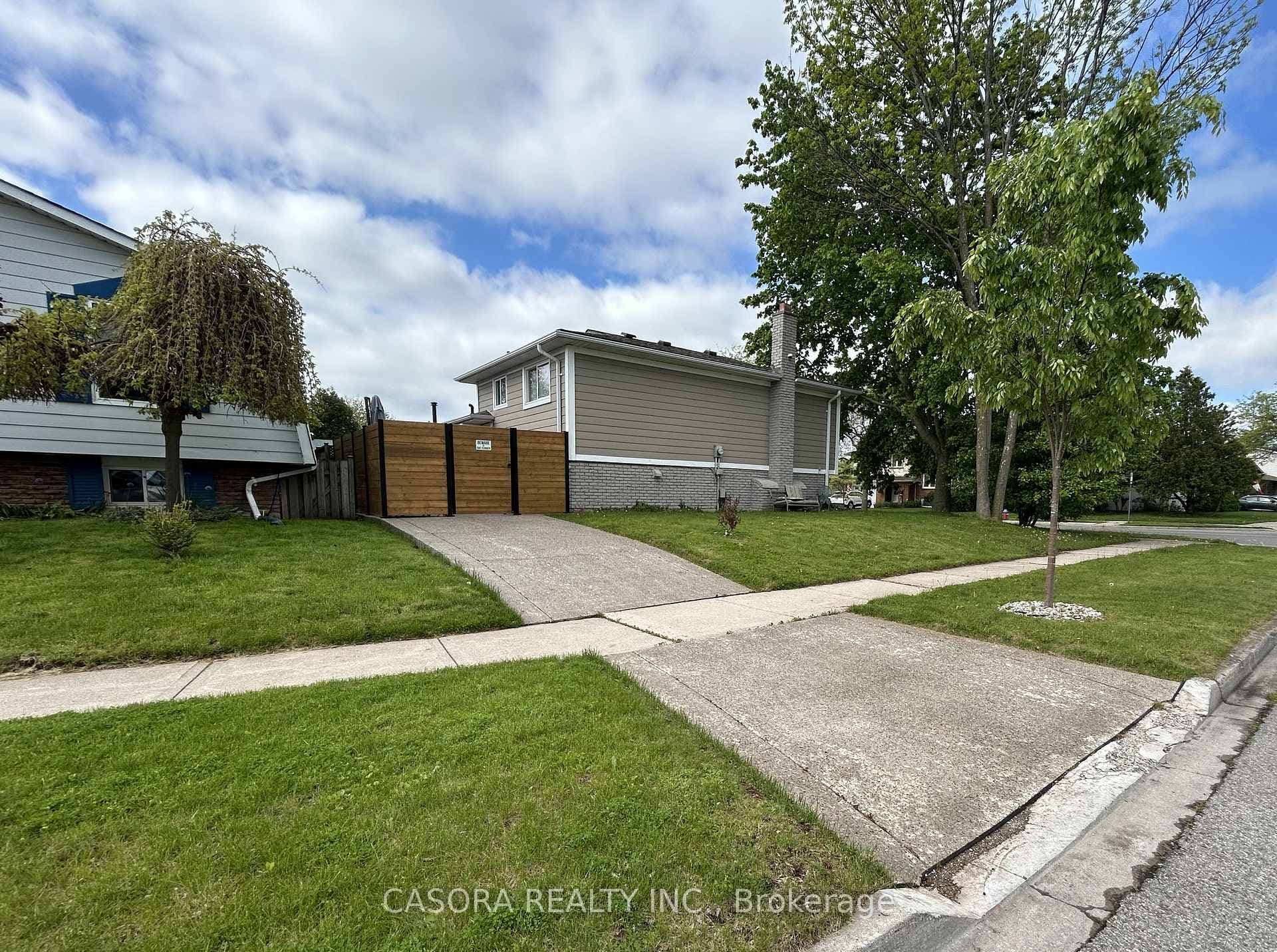 4258 LONGMOOR Avenue Unit LOWER, Burlington, ON L7L 4Z9 - Photo 1