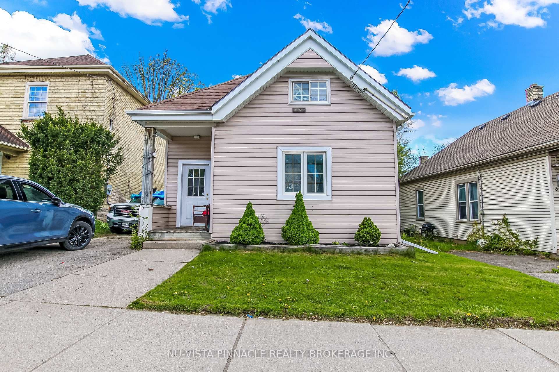 41 Adelaide Street, London South, ON N5Z 3K1 - Photo 1