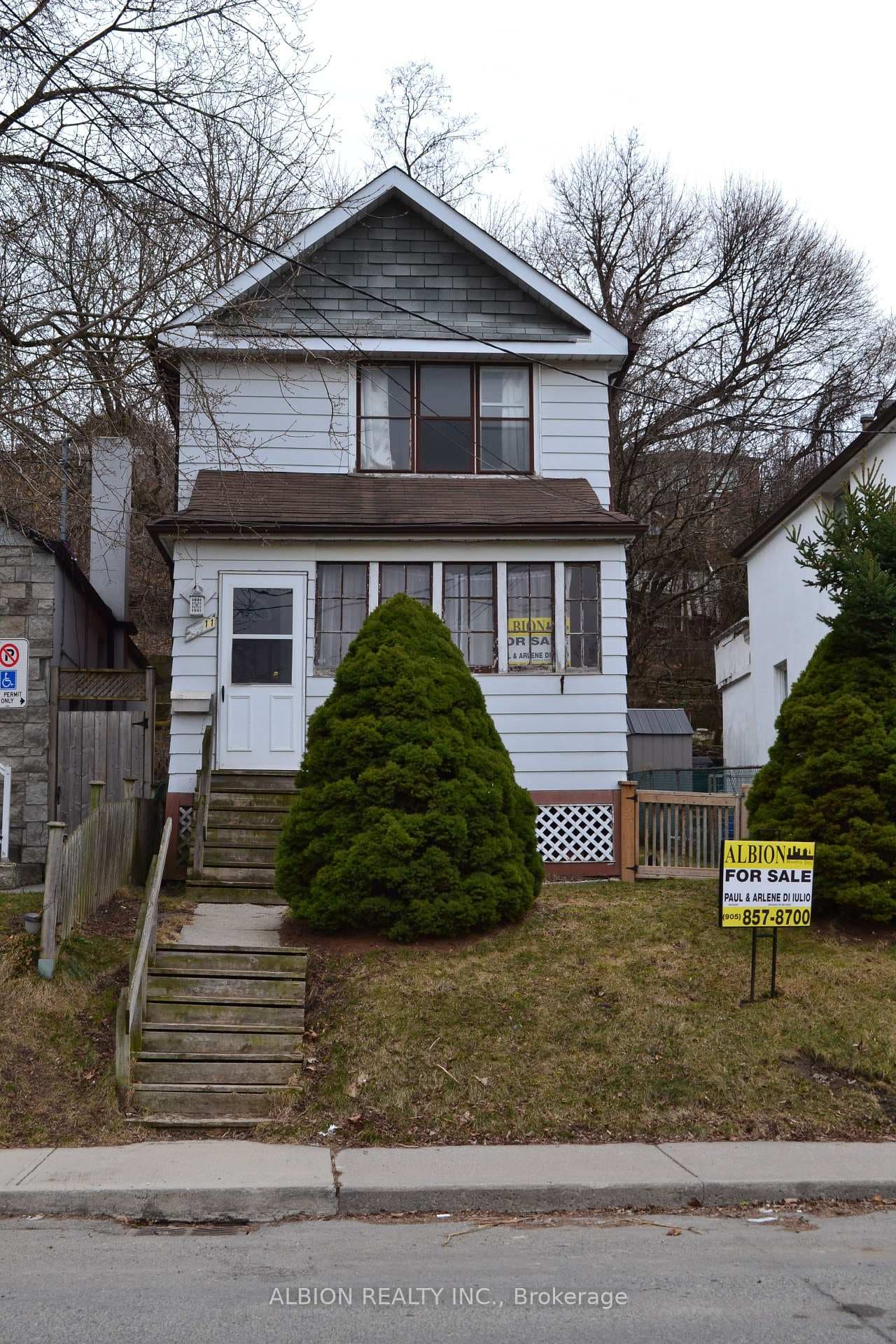 11 Rochdale Avenue, Keelesdale / Eglinton West, ON M6E 1W9 - Photo 1
