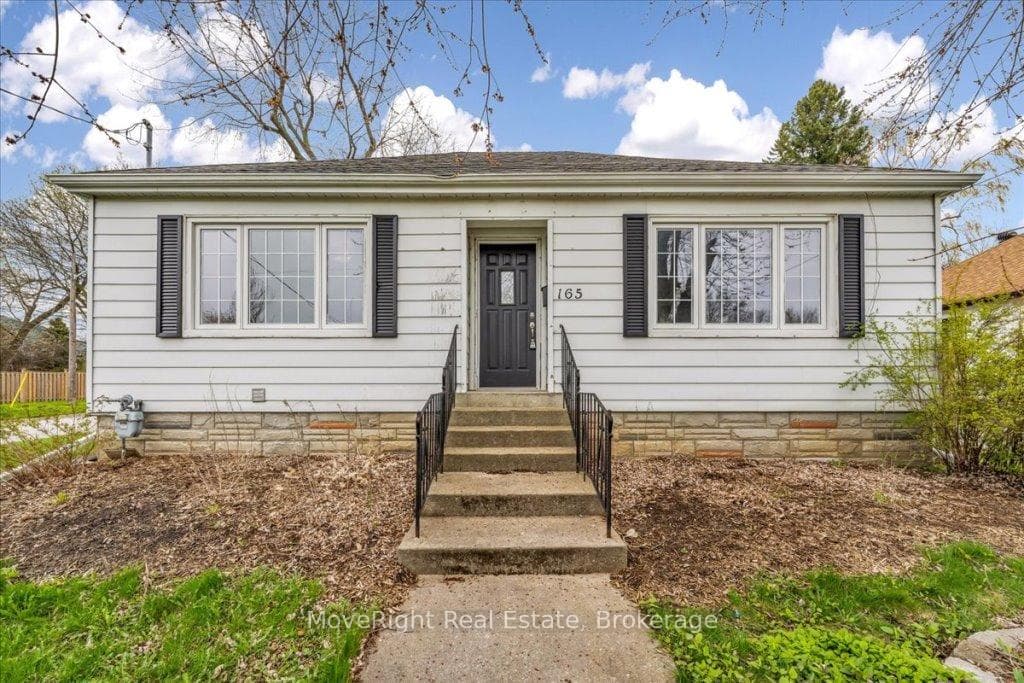 165 Oakridge Drive, Toronto E08