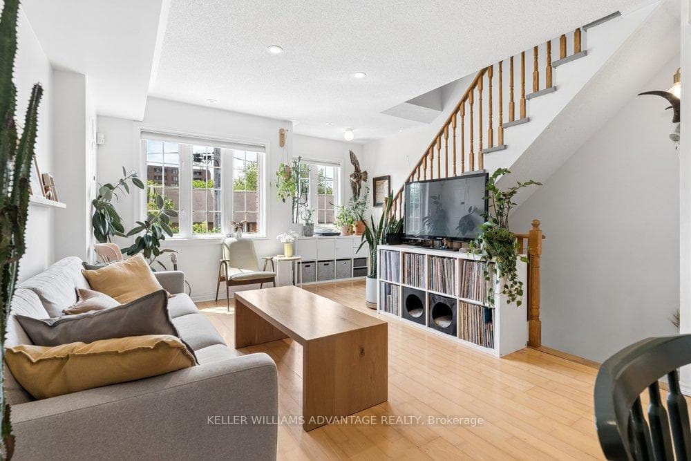 12 Connolly Street, Keelesdale / Eglinton West, ON M6N 5G3 - Photo 1