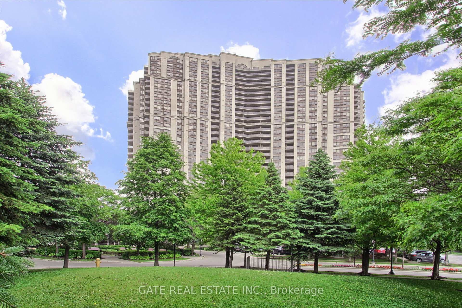 700 Humberwood Boulevard Unit PH31, Etobicoke (West Mall / Rexdale), ON M9W 7J4 - Photo 1