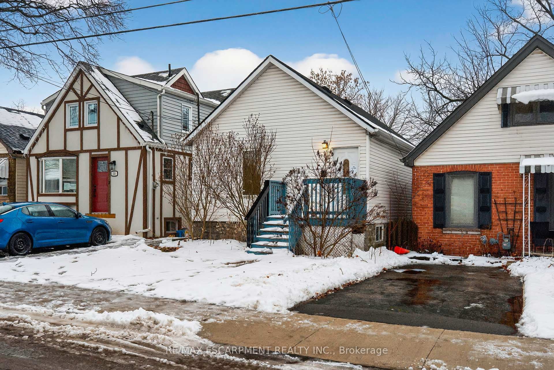 218 East 8th Street, Hamilton, ON L9A 3L8 - Photo 1
