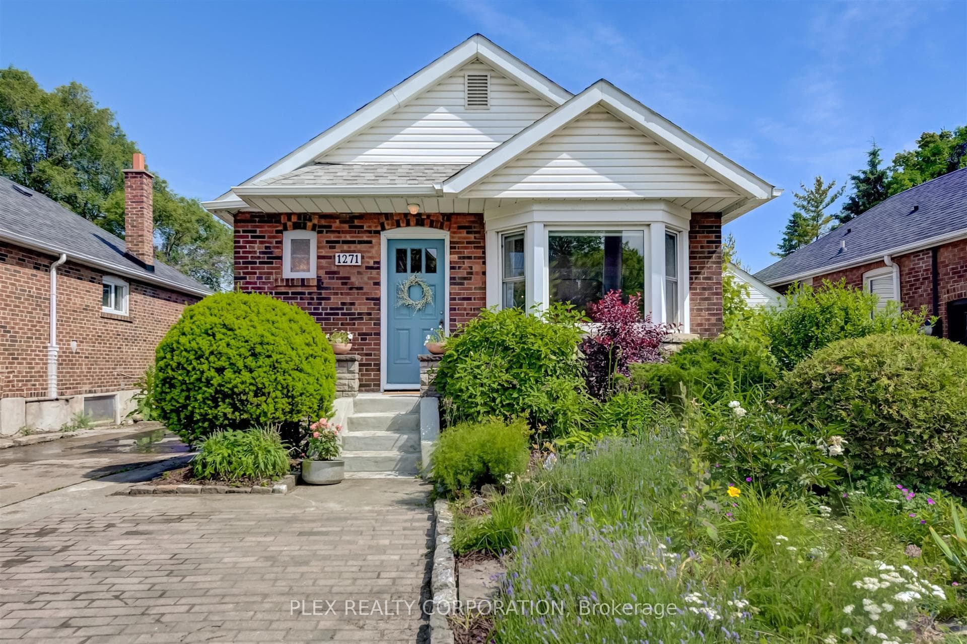 1271 Kingston Road, Birch Cliff / Cliffside, ON M1N 1P4 - Photo 1