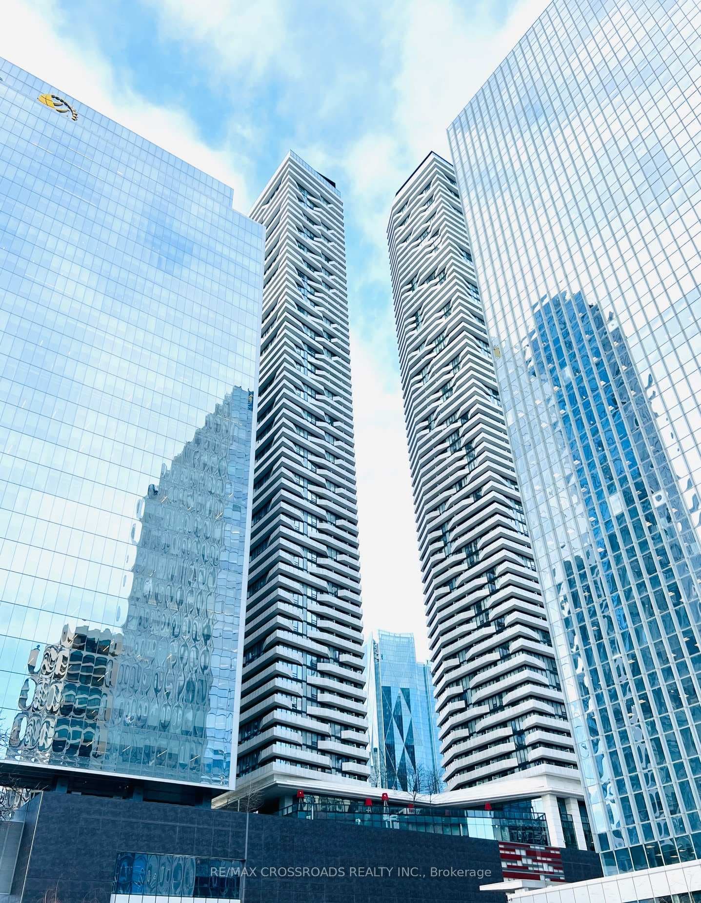 88 Harbour Street Unit 2706, Downtown Toronto / Waterfront, ON M5J 0C3 - Photo 1