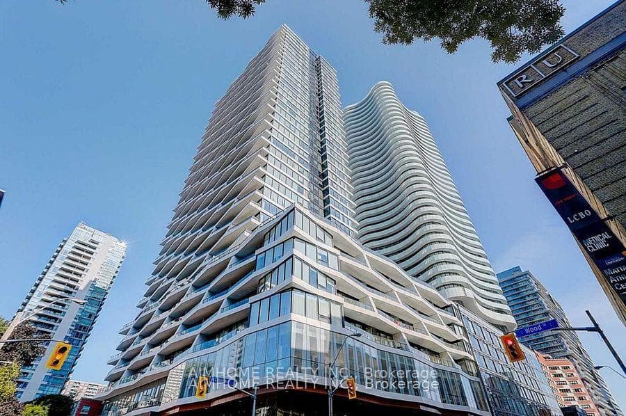 85 Wood Street Unit 3007, Toronto C08