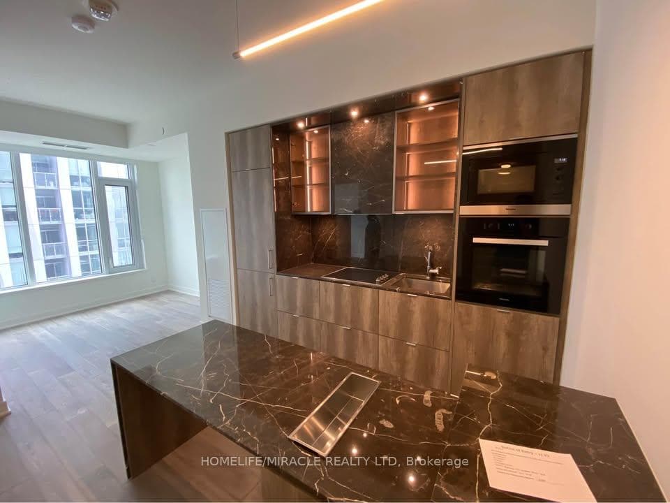 11 Yorkville Avenue Unit 4605, Annex / Yorkville / Summerhill, ON M4W 0B7 - Photo 1