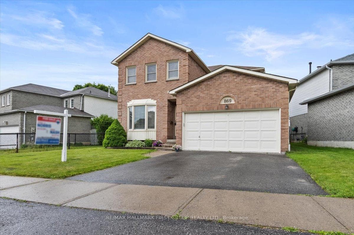 869 White Ash Drive, Whitby