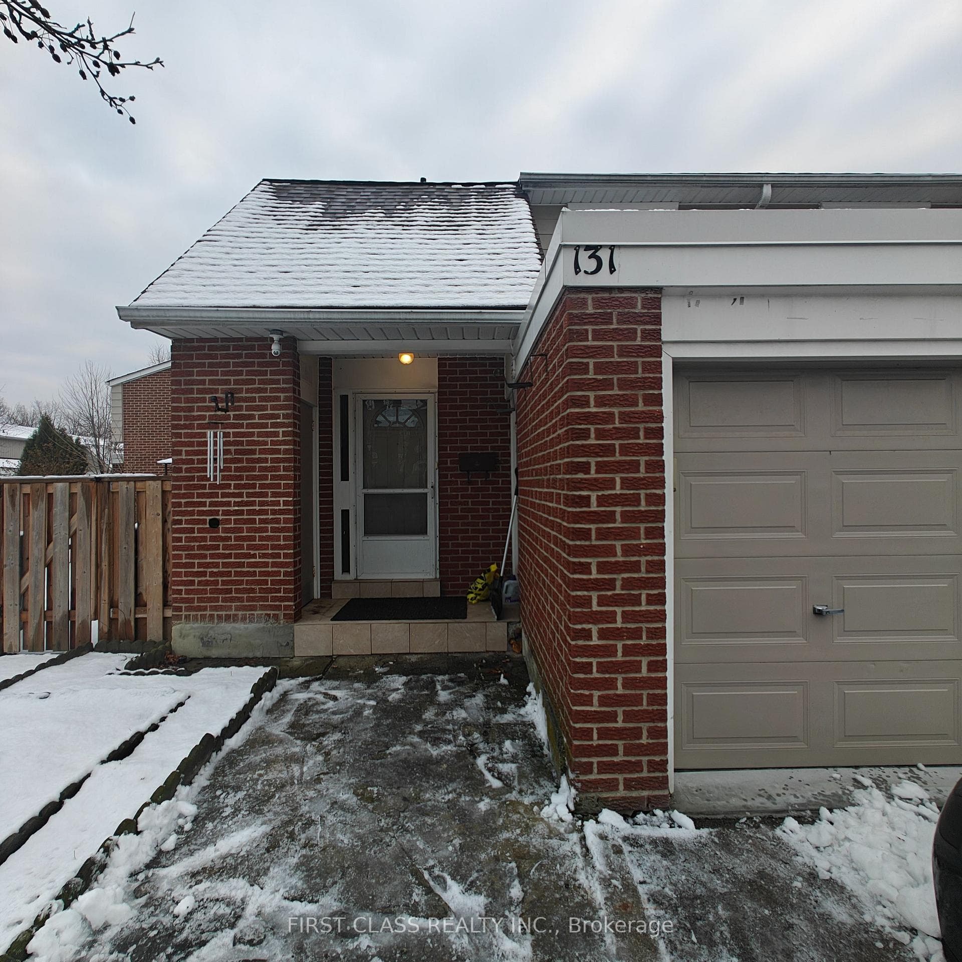215 Mississauga Valley Unit 131, Mississauga, ON L5A 1Y7 - Photo 1