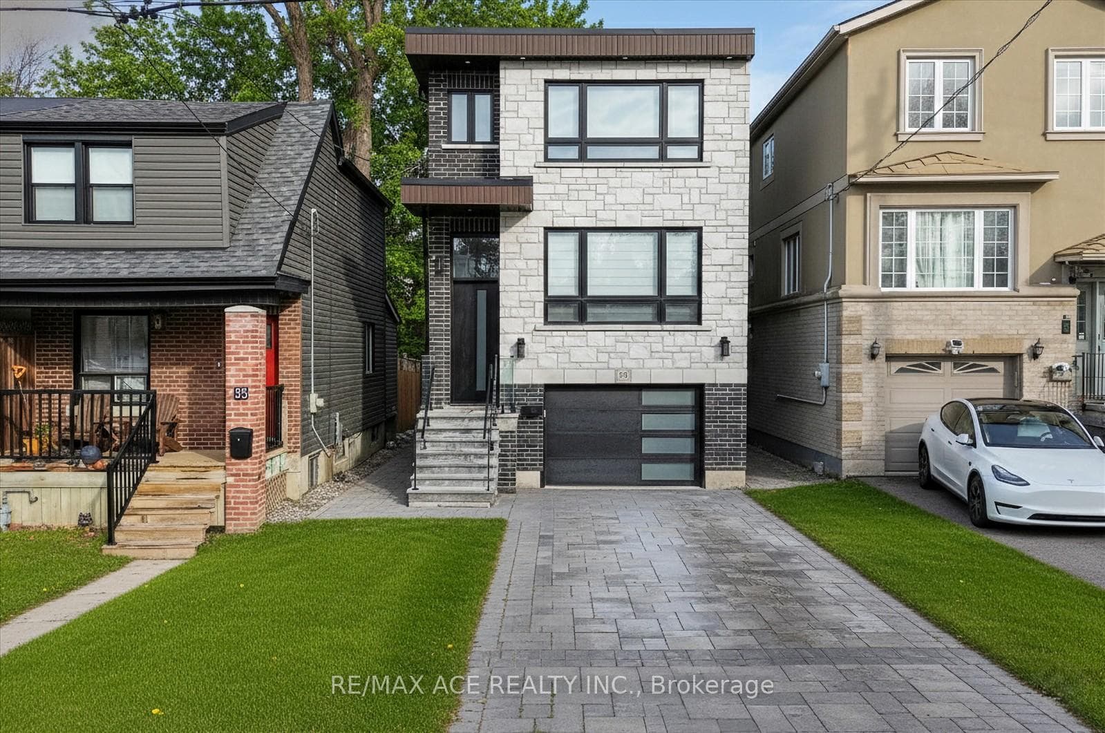 33 August Avenue, Birch Cliff / Cliffside, ON M1L 3M8 - Photo 1