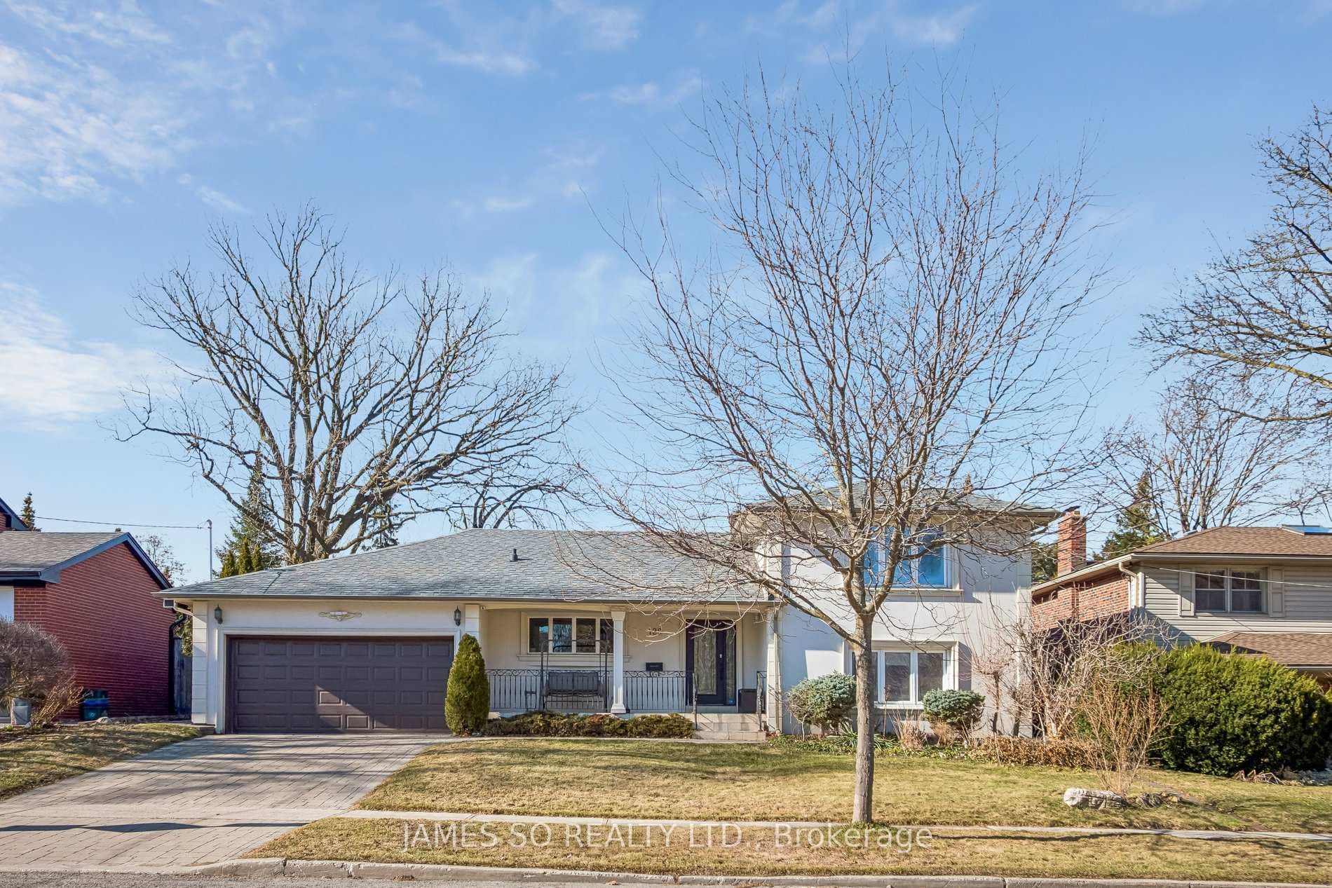 129 Bannatyne Drive, Toronto C12