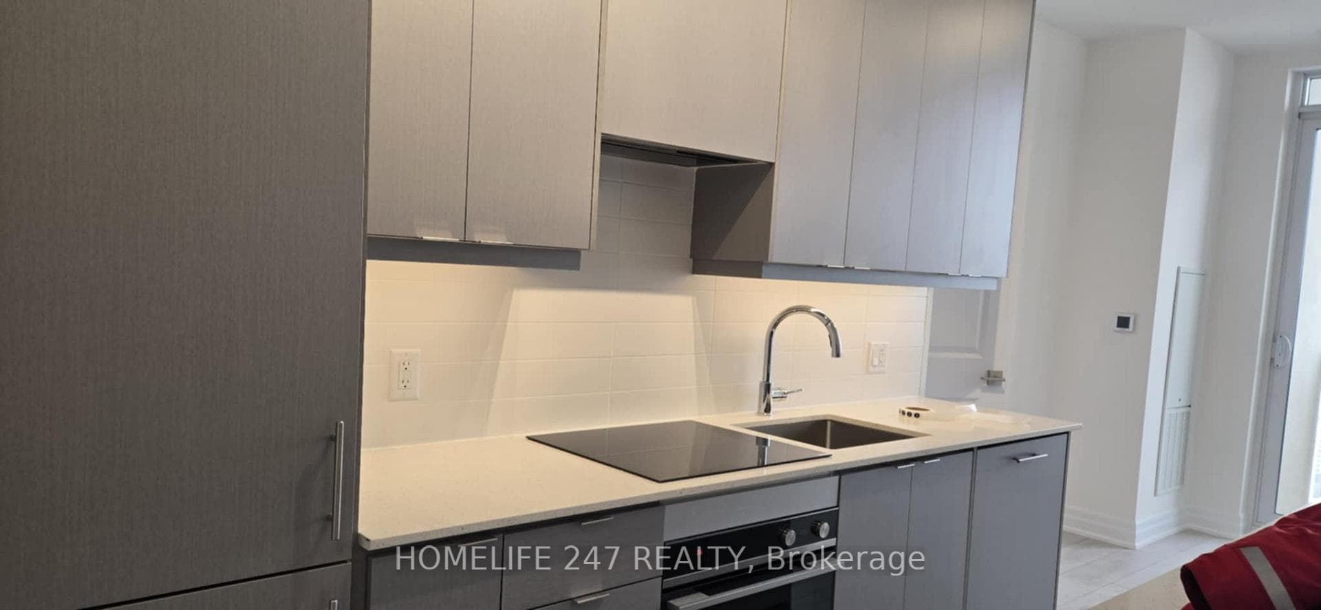 30 Elm Drive Unit 3002, Mississauga, ON L5B 0N6 - Photo 1