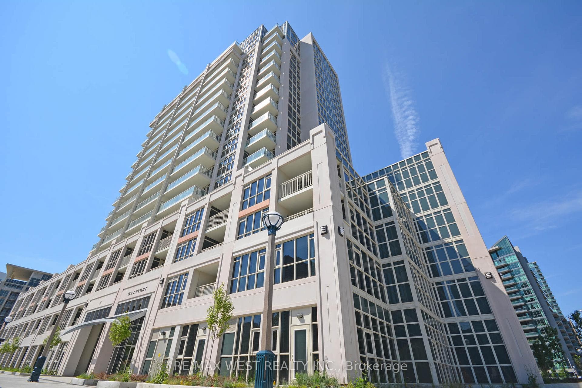 35 Bastion Street Unit 1915, Downtown Toronto / Waterfront, ON M5V 0C2 - Photo 1