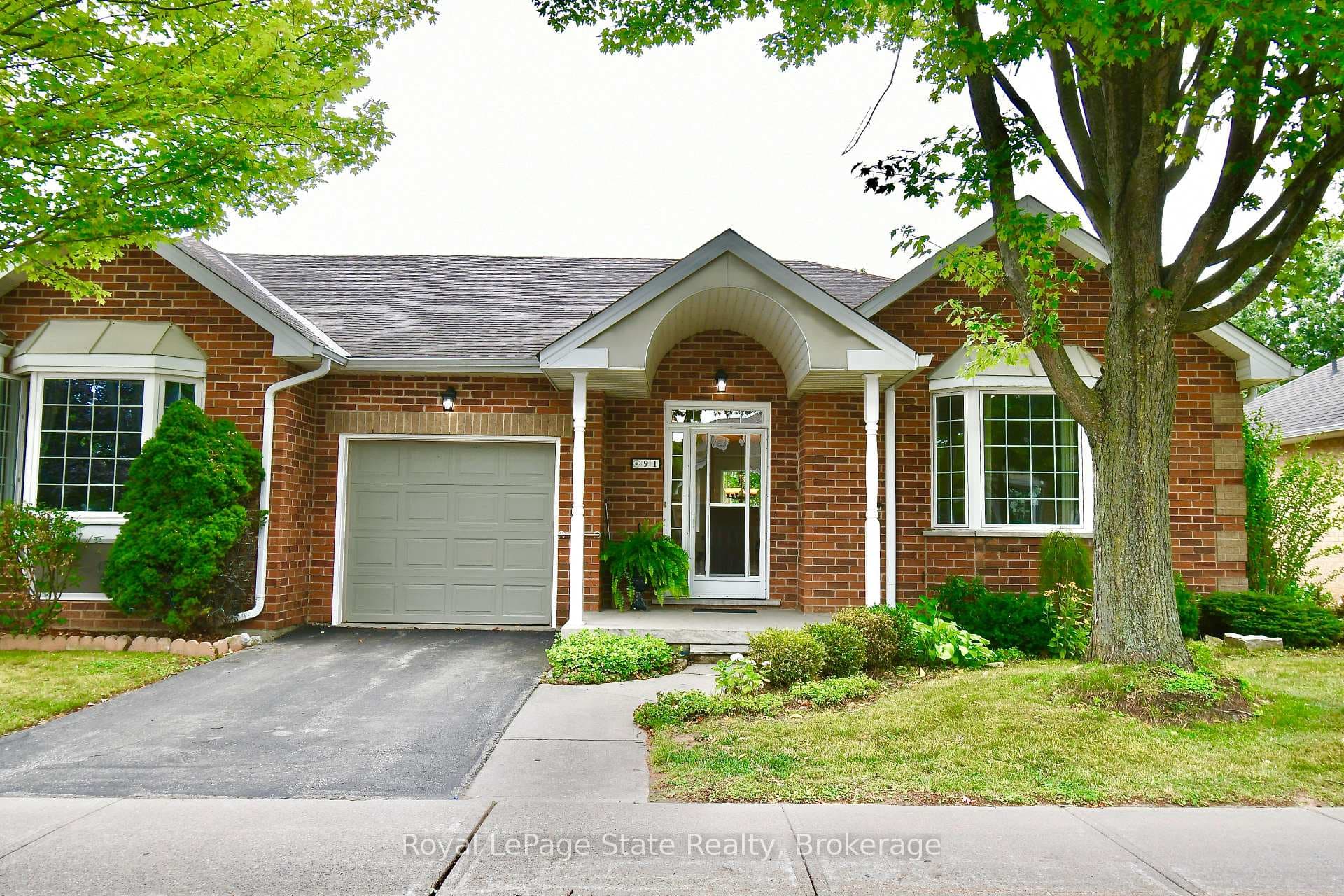 91 Twentyplace Boulevard, Hamilton, ON L0R 1W0 - Photo 1