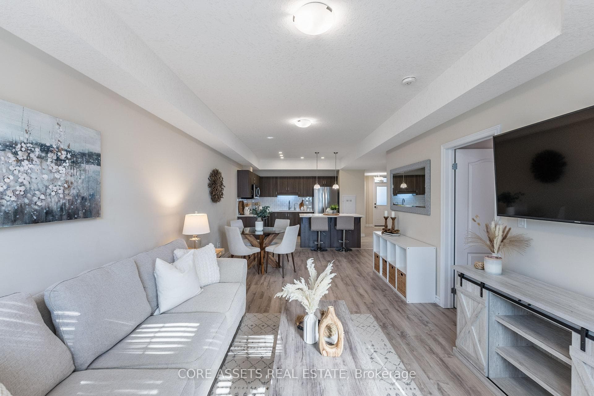 333 Gosling Gardens Unit 102, Guelph, ON N1L 0K4 - Photo 1