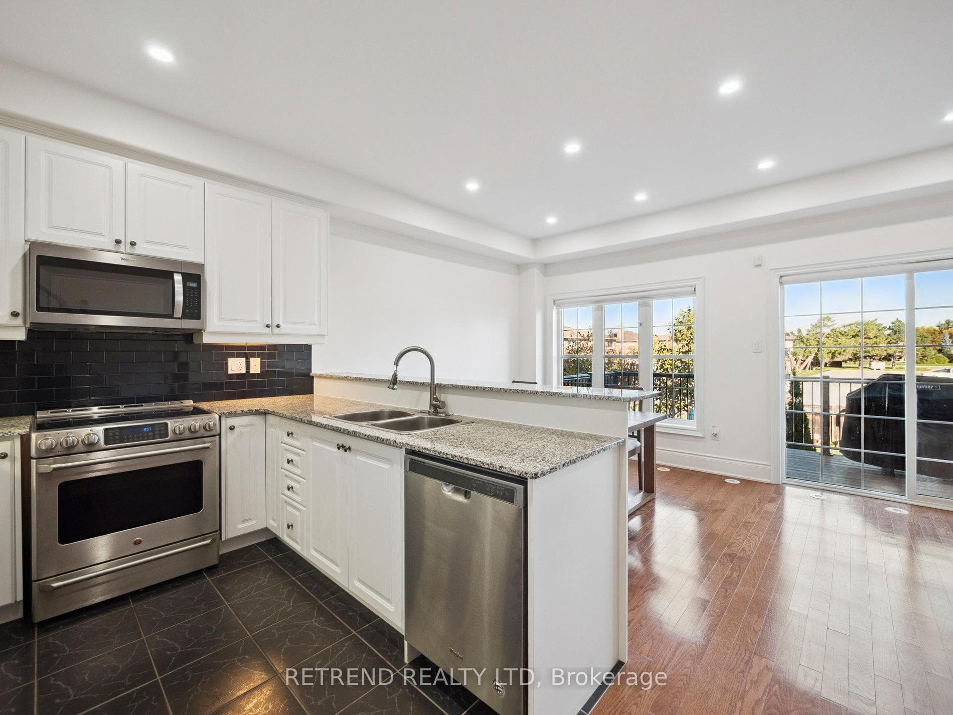 26 Golden Spruce Lane, Vaughan, ON L6A 0J6 - Photo 1