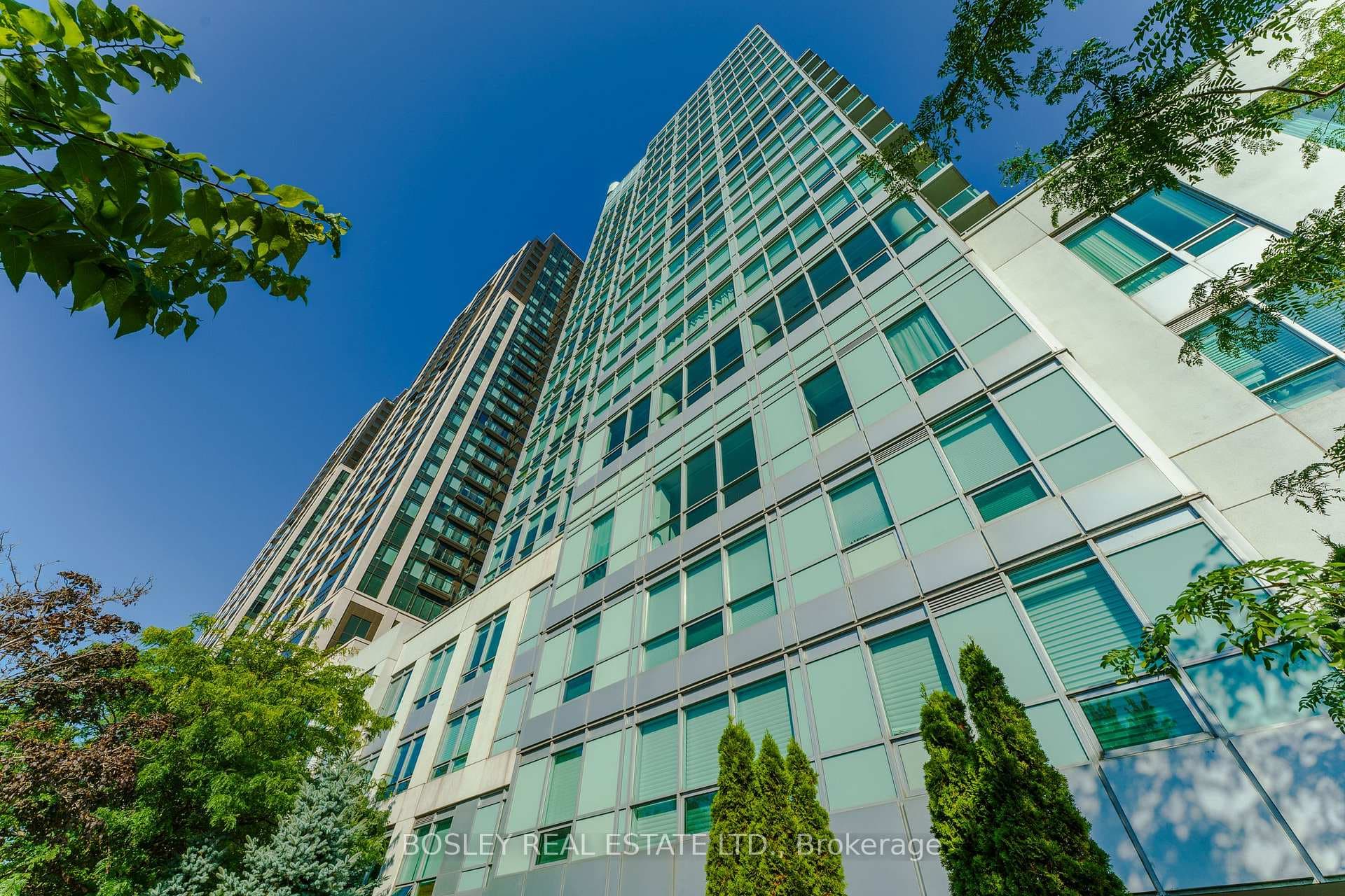 1910 Lake Shore Boulevard Unit 1401, High Park / Junction / Roncesvalles, ON M6S 1A2 - Photo 1