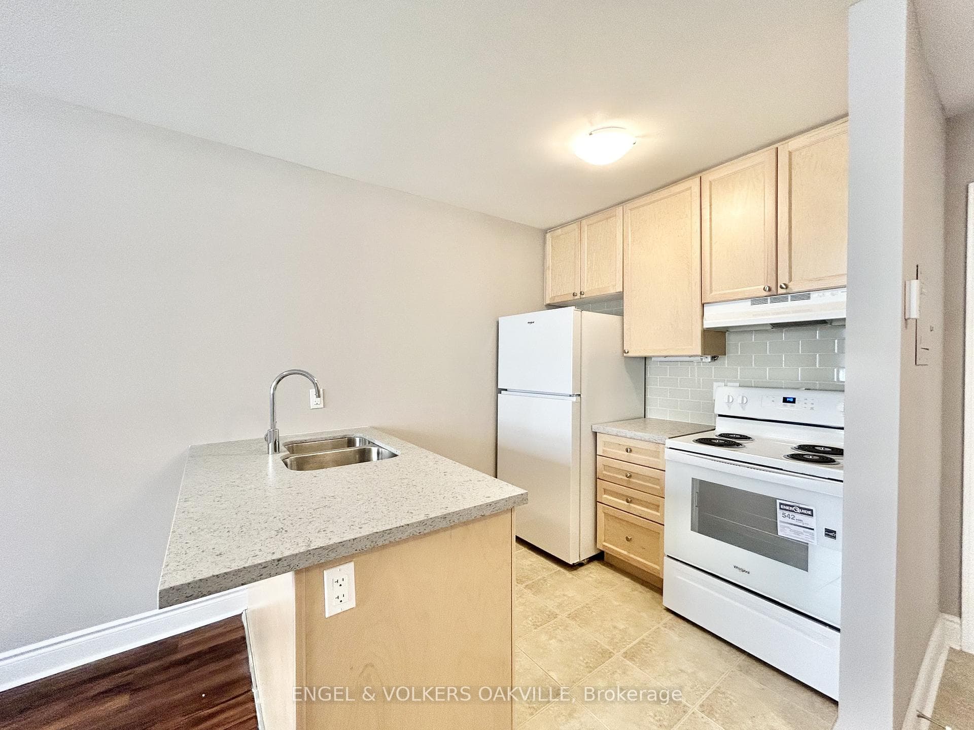 9 Thirty Third Street Unit 106, Toronto W06