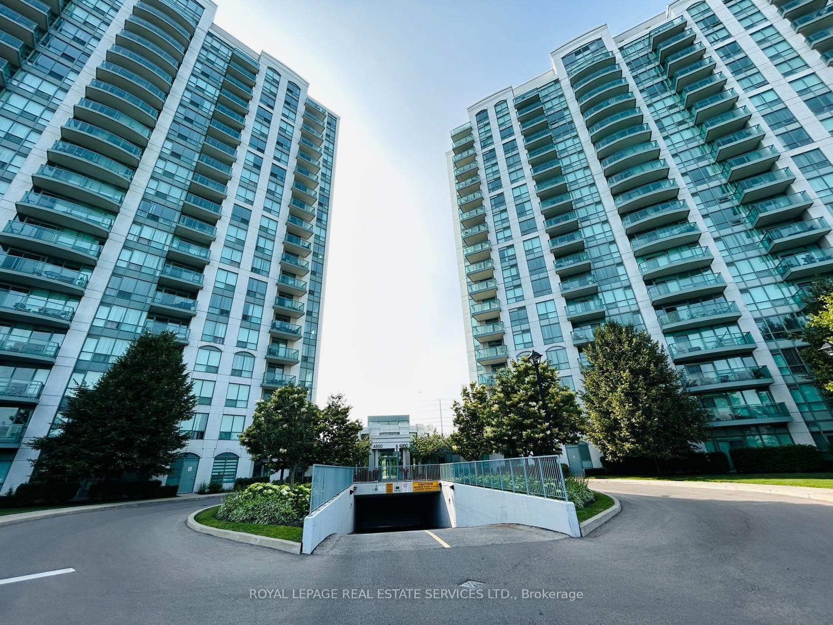 4850 Glen Erin Drive Unit 1111, Mississauga, ON L5M 7S1 - Photo 1