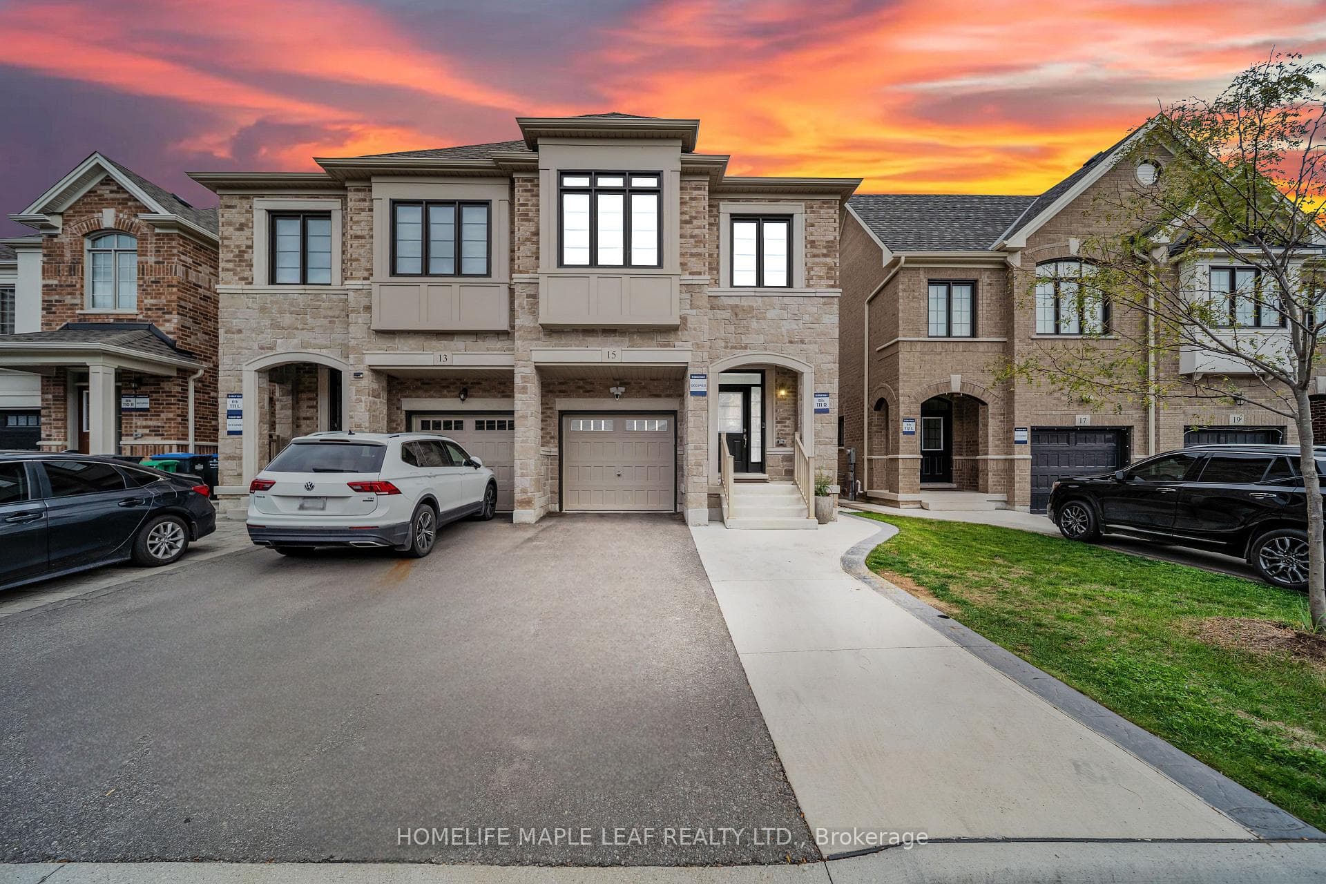 15 Quinton Ridge, Brampton, ON L6Y 6J4 - Photo 1
