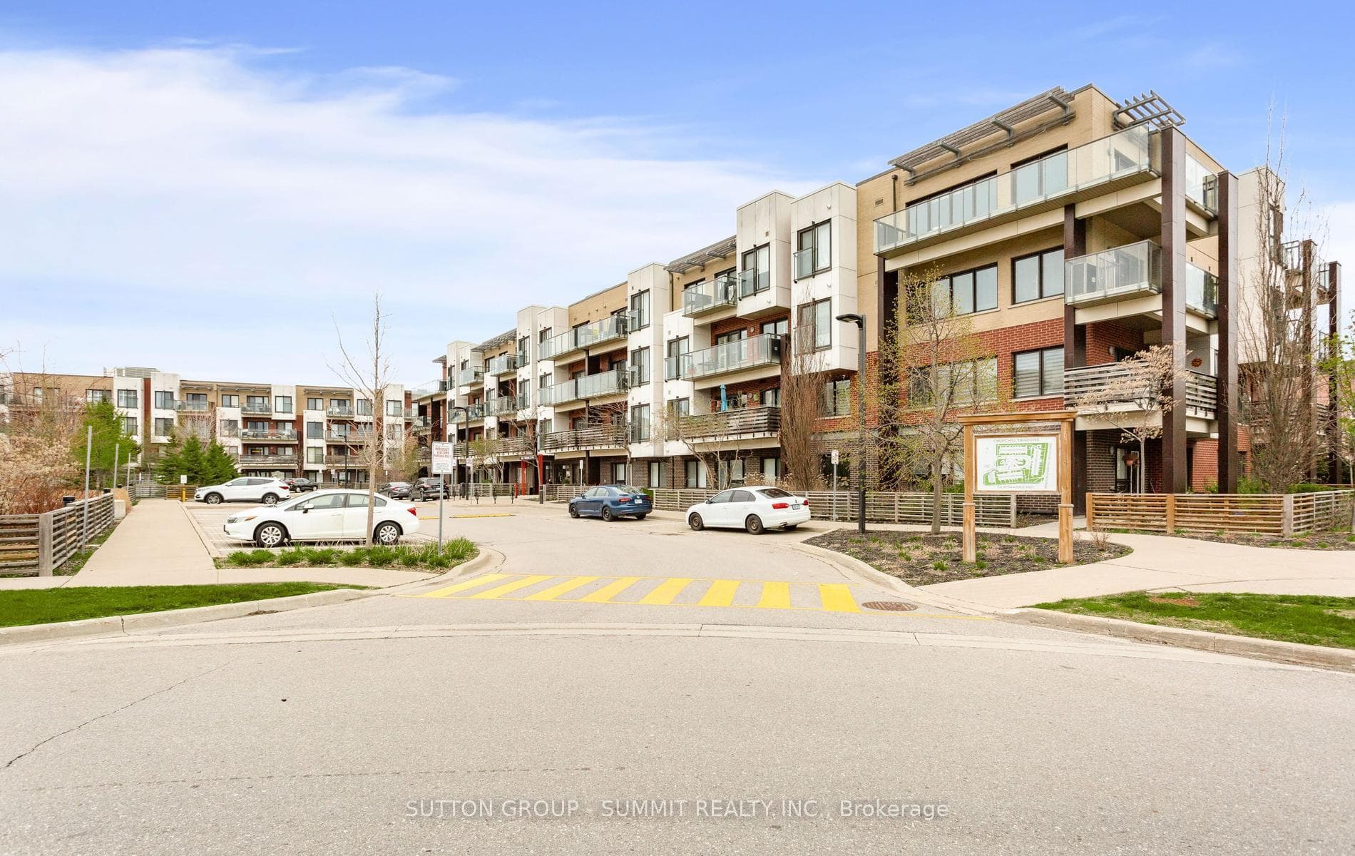 5005 Harvard Road Unit 206, Mississauga, ON L5M 0W5 - Photo 1