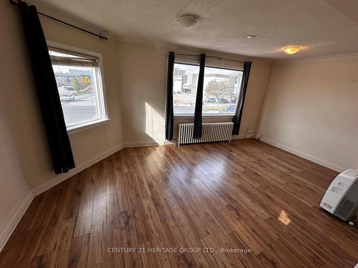6303 Yonge Street, Willowdale / Newtonbrook, ON M2M 3X7 - Photo 1