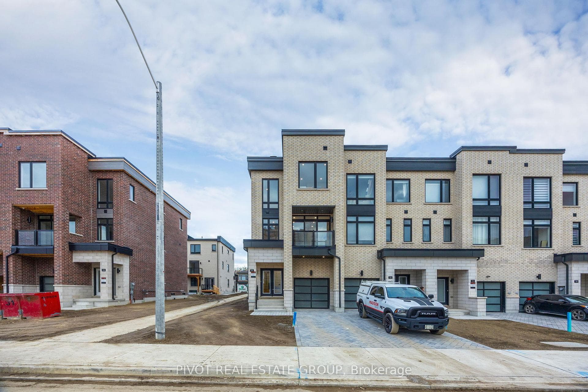 150 Danielle Moore Circle, Scarborough (West Hill / Highland Creek)