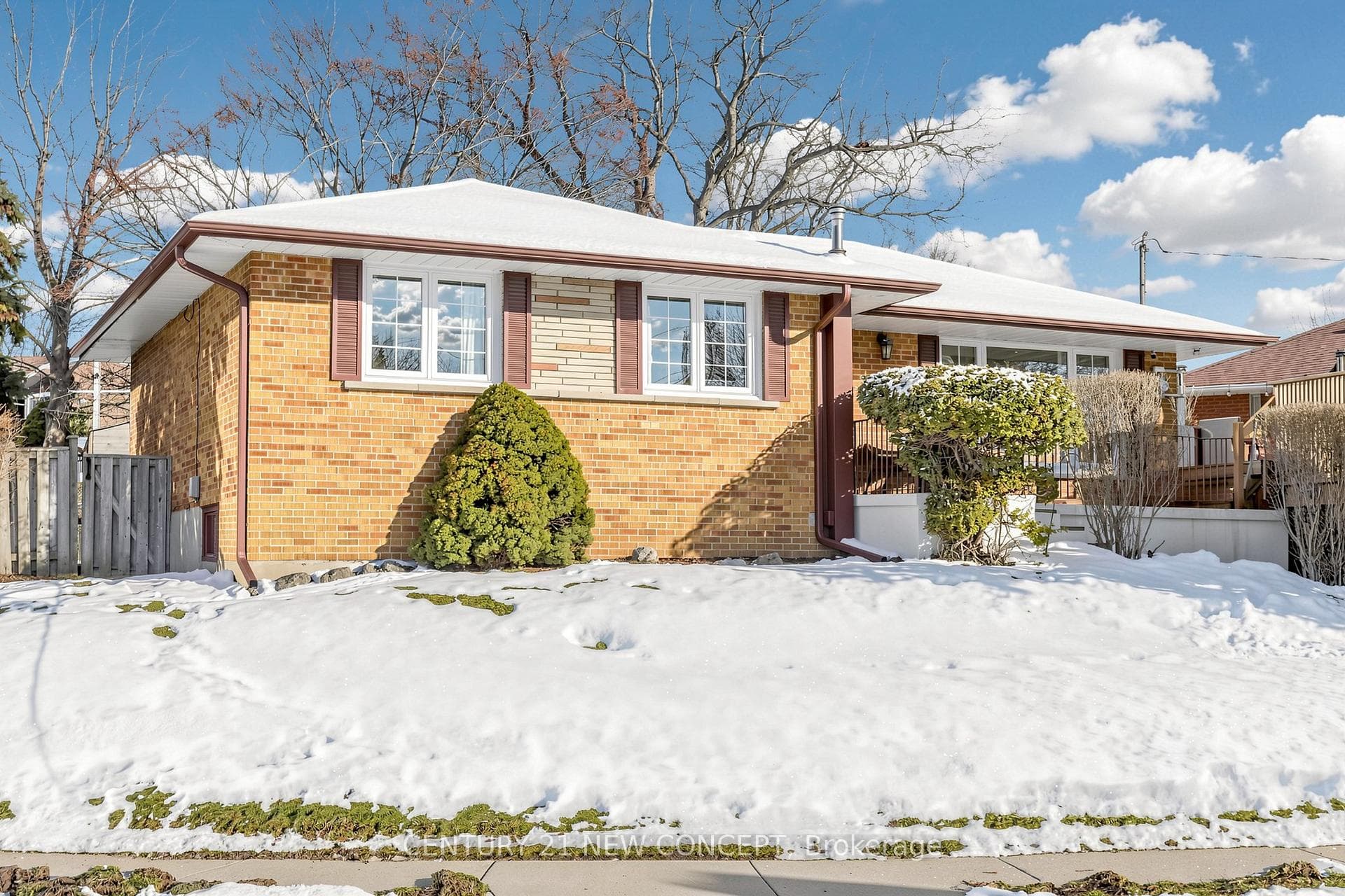 8 Rintella Court, Scarborough (West Hill / Highland Creek), ON M1P 3V5 - Photo 1