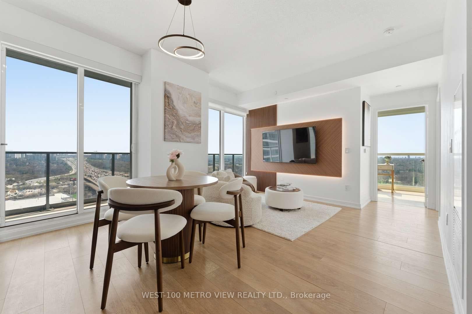 115 Mcmahon Drive Unit 2010, Hillcrest Village / Bayview Village