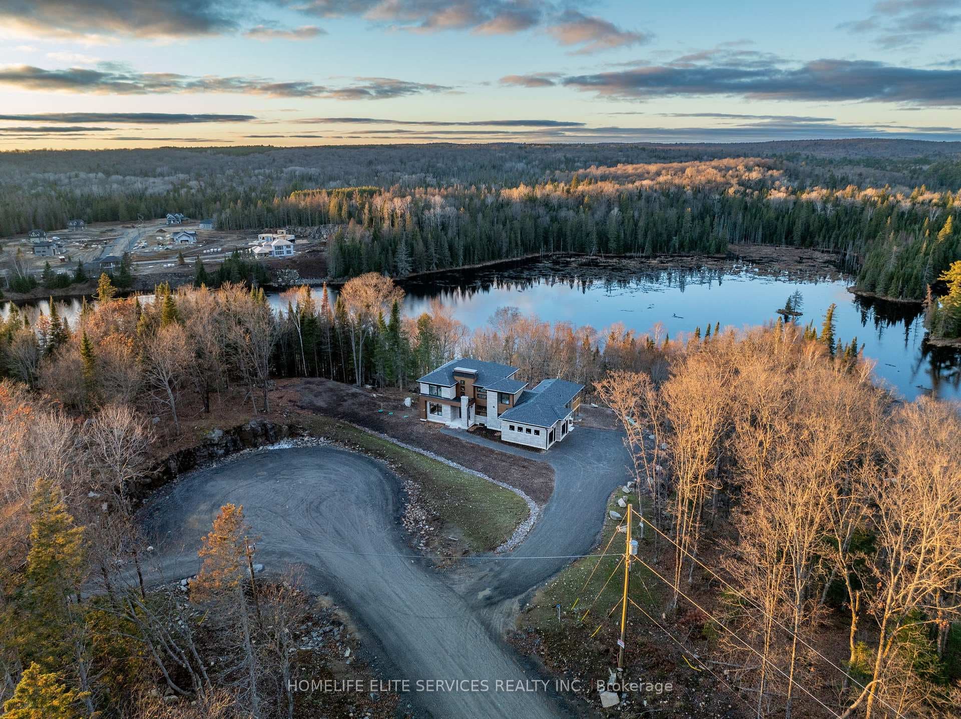 1008 Napier Court, Lake of Bays, ON P1H 0K1 - Photo 1