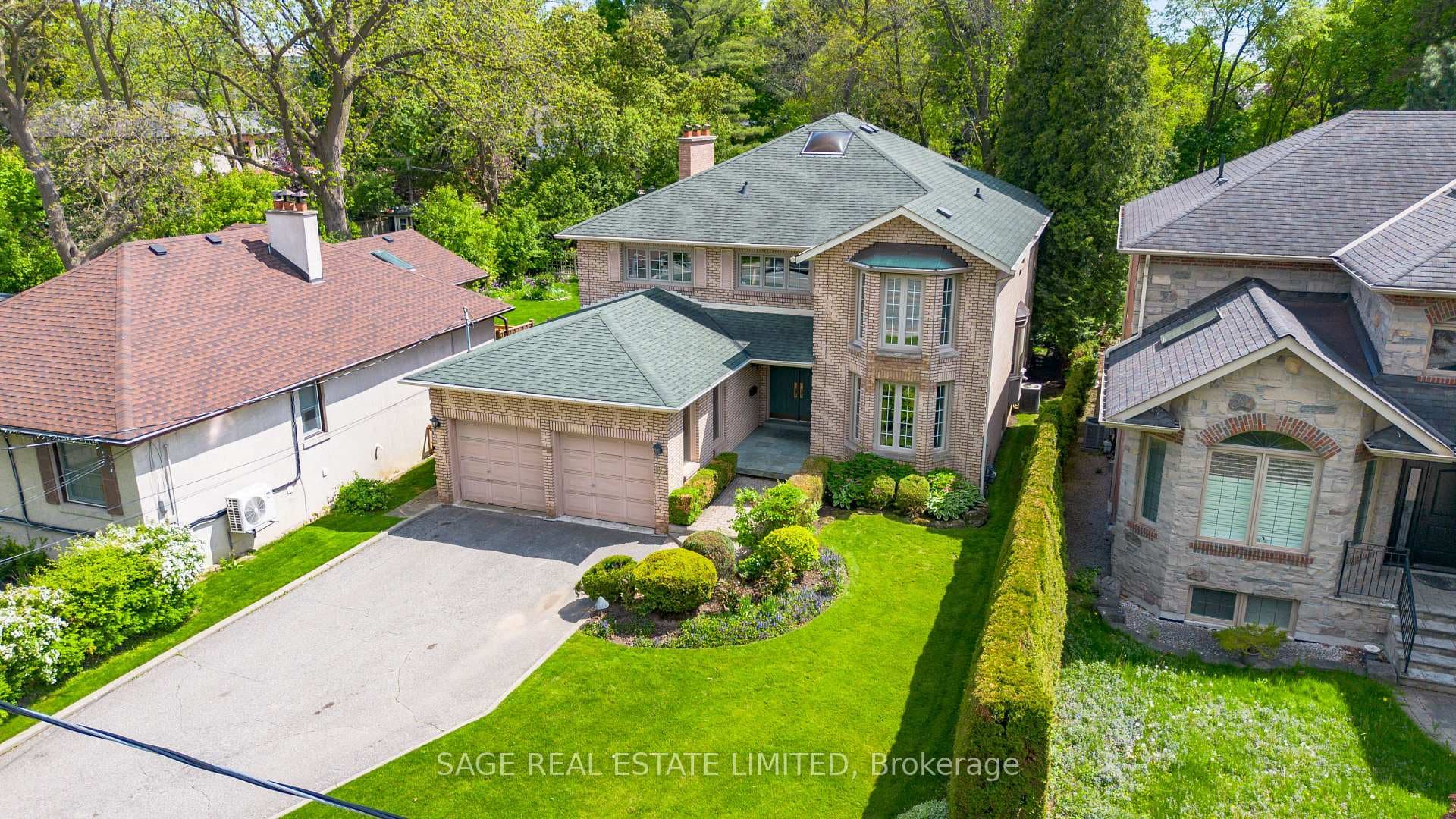 172 Burnhamthorpe Road, Etobicoke (Islington / Rexdale), ON M9A 1H6 - Photo 1