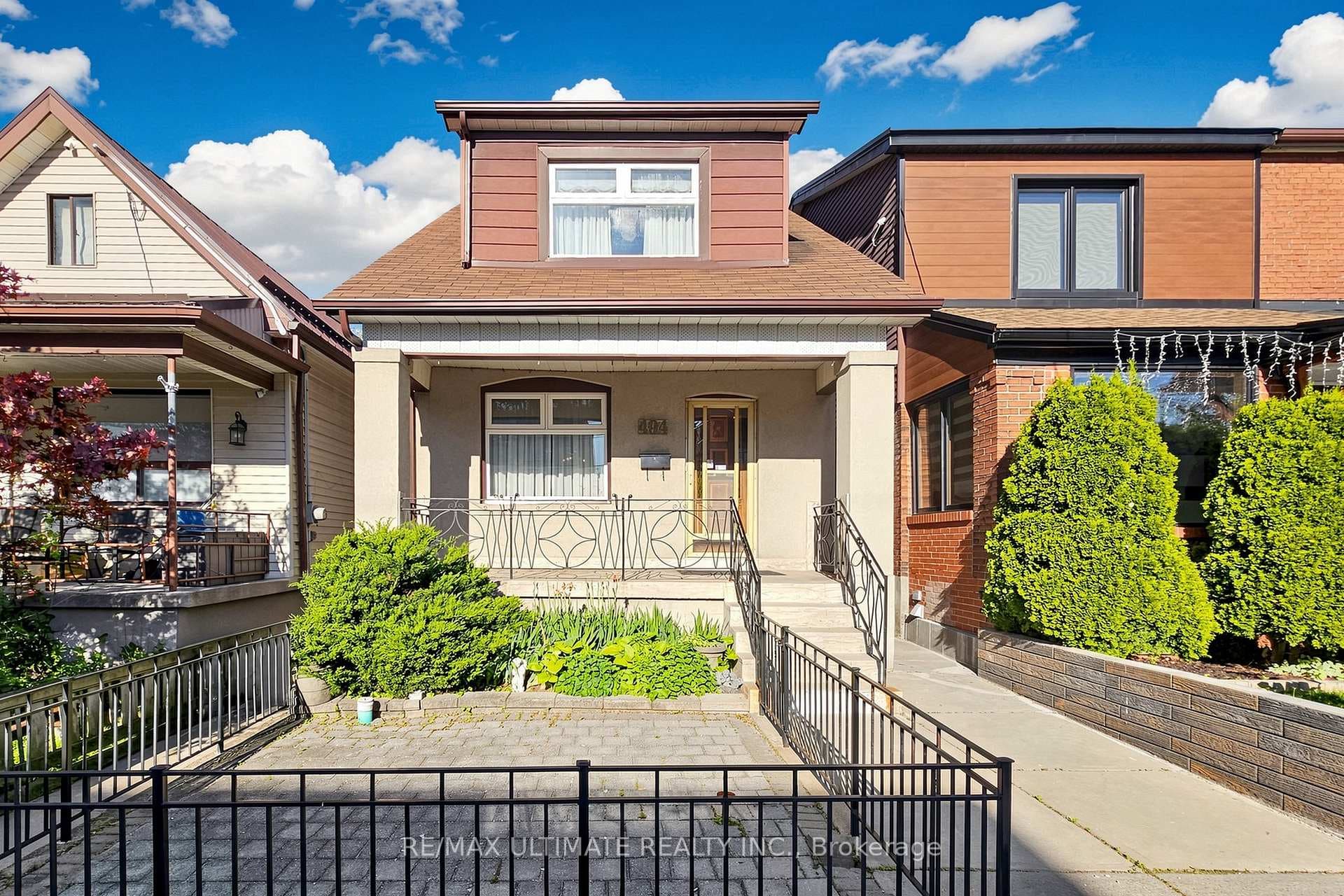 494 Oakwood Avenue, Forest Hill / Deer Park, ON M6E 2W7 - Photo 1