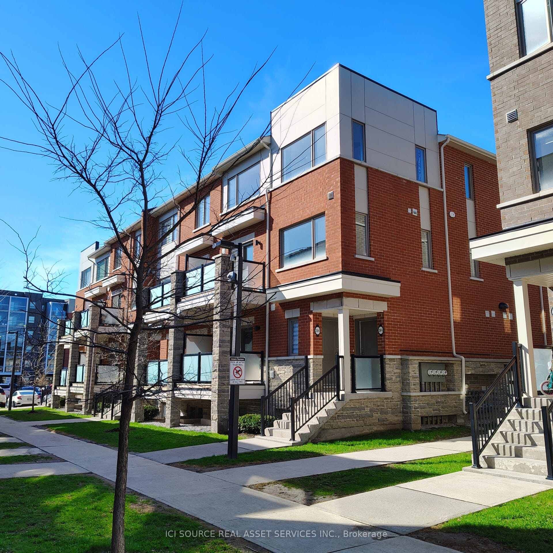 250 Lagerfeld Drive Unit 16, Brampton