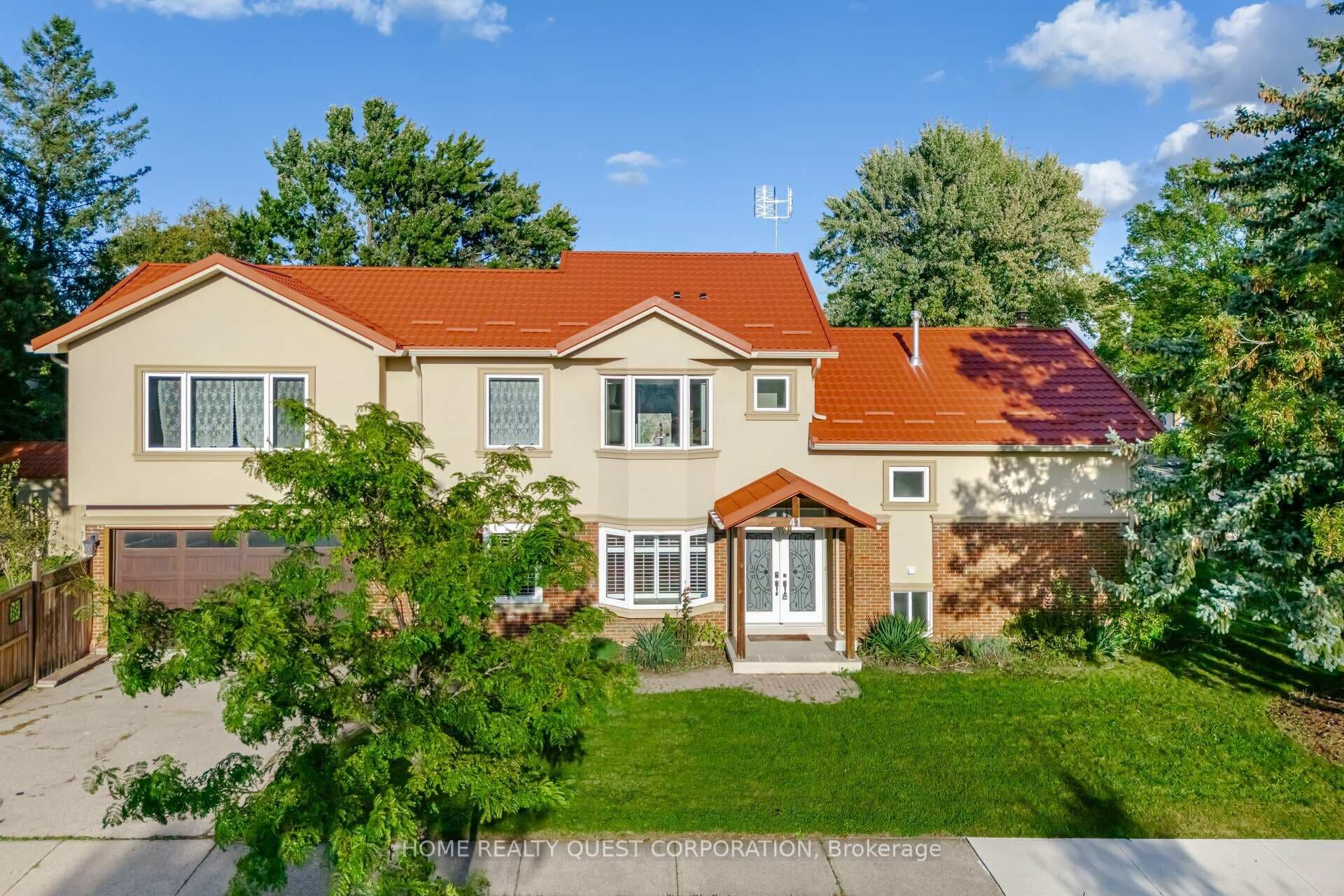 41 Bowshelm Court, Mississauga