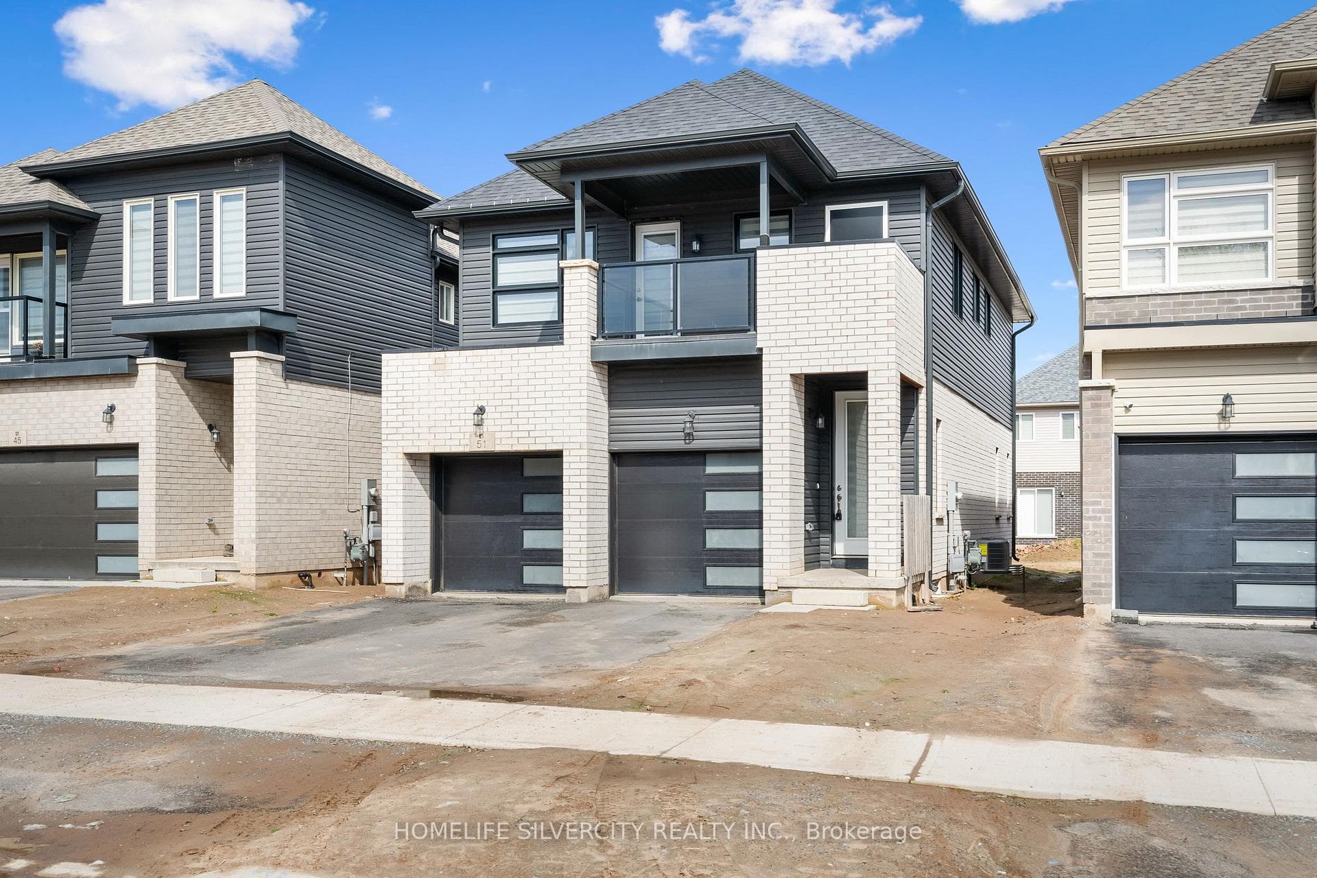 51 Mclaughlin Street, Welland, ON L3B 0J9 - Photo 1