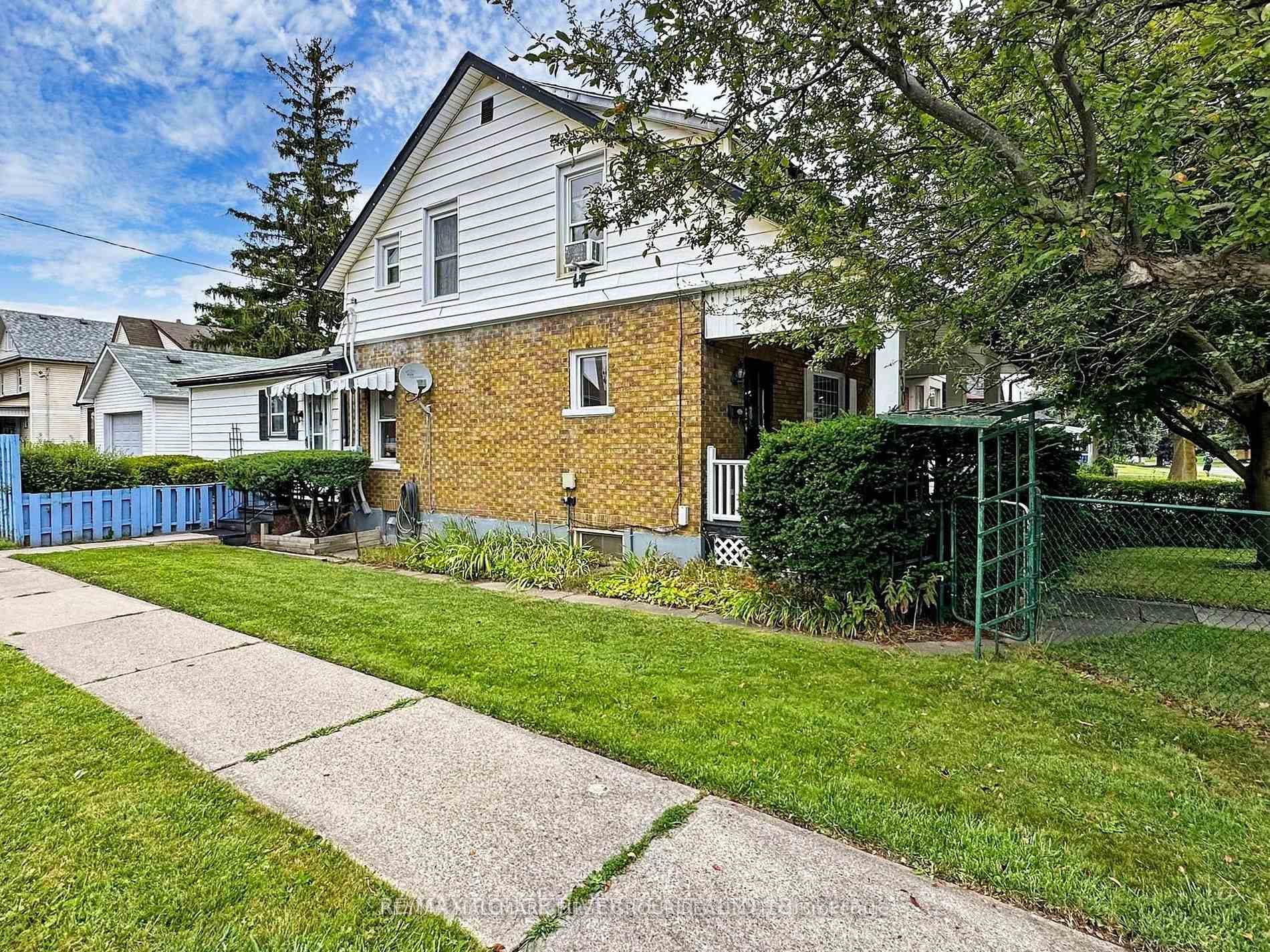 330 Adelaide Avenue, Oshawa, ON L1G 2A1 - Photo 1