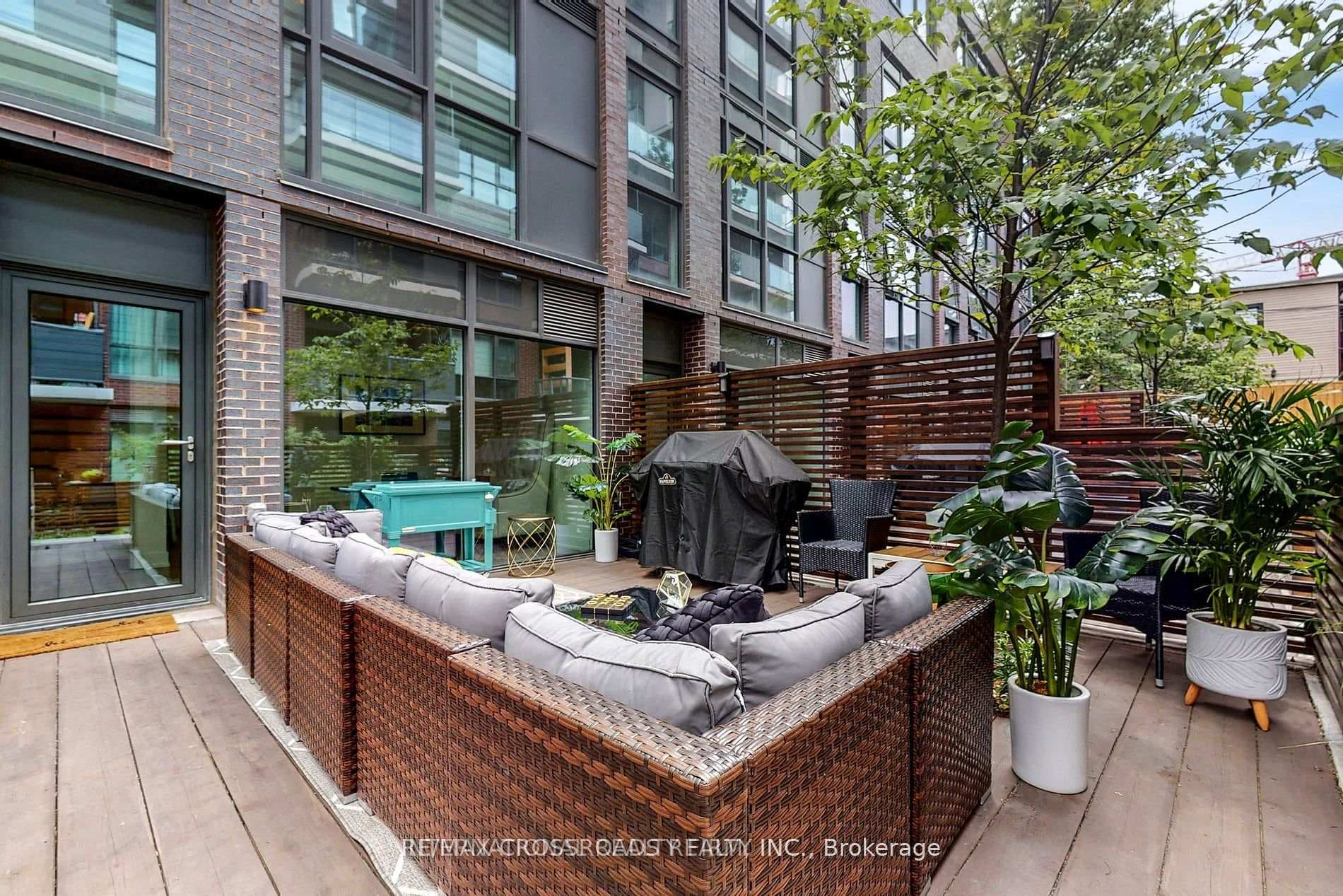 1331 Queen Street Unit Th05, Riverdale / Leslieville, ON M4L 0B1 - Photo 1