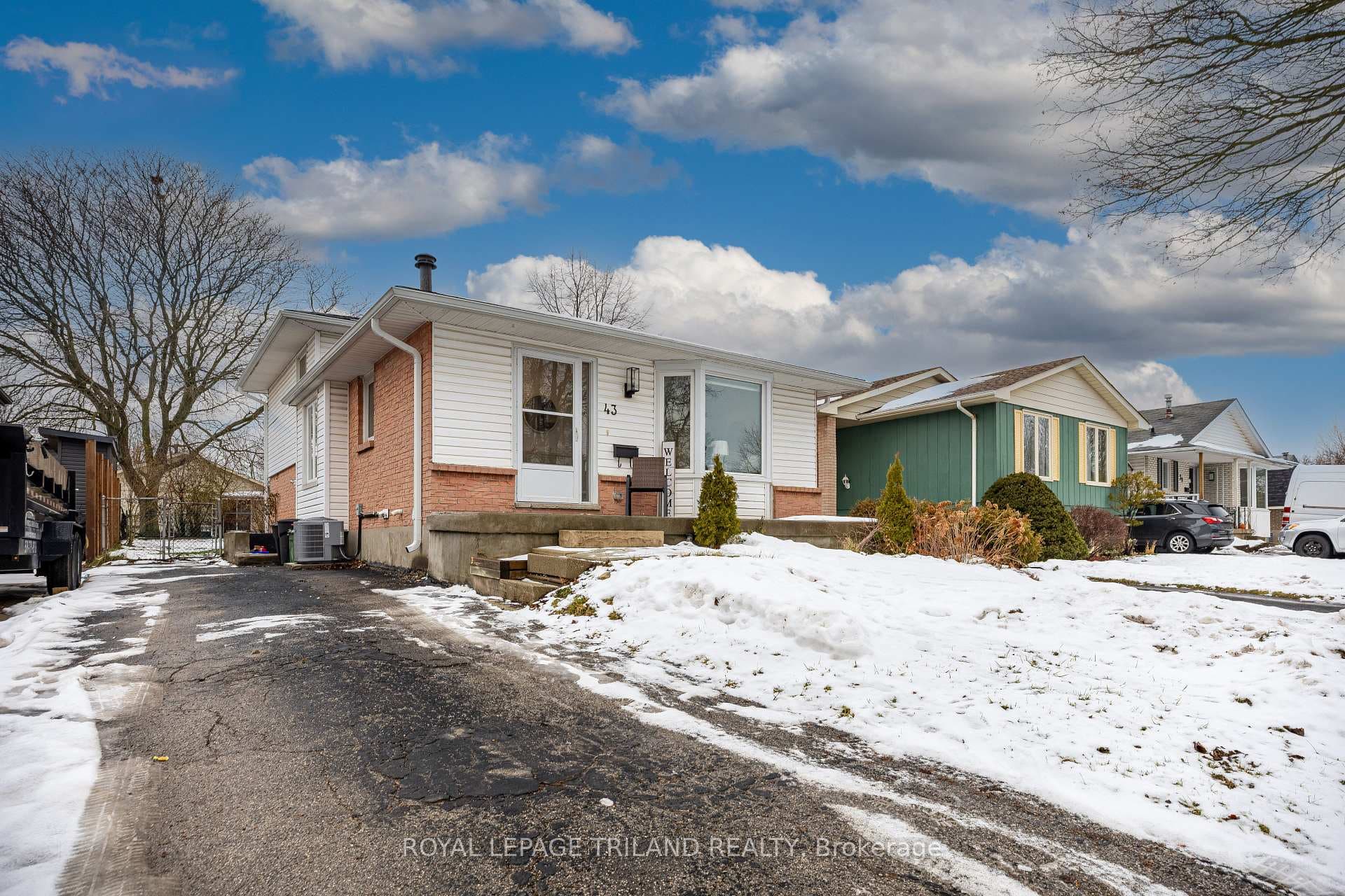 43 Beechmount Crescent, London South, ON N6E 2J2 - Photo 1