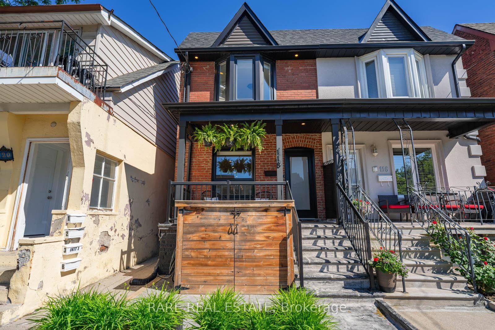 118 Mackay Avenue, Keelesdale / Eglinton West, ON M6H 2N8 - Photo 1