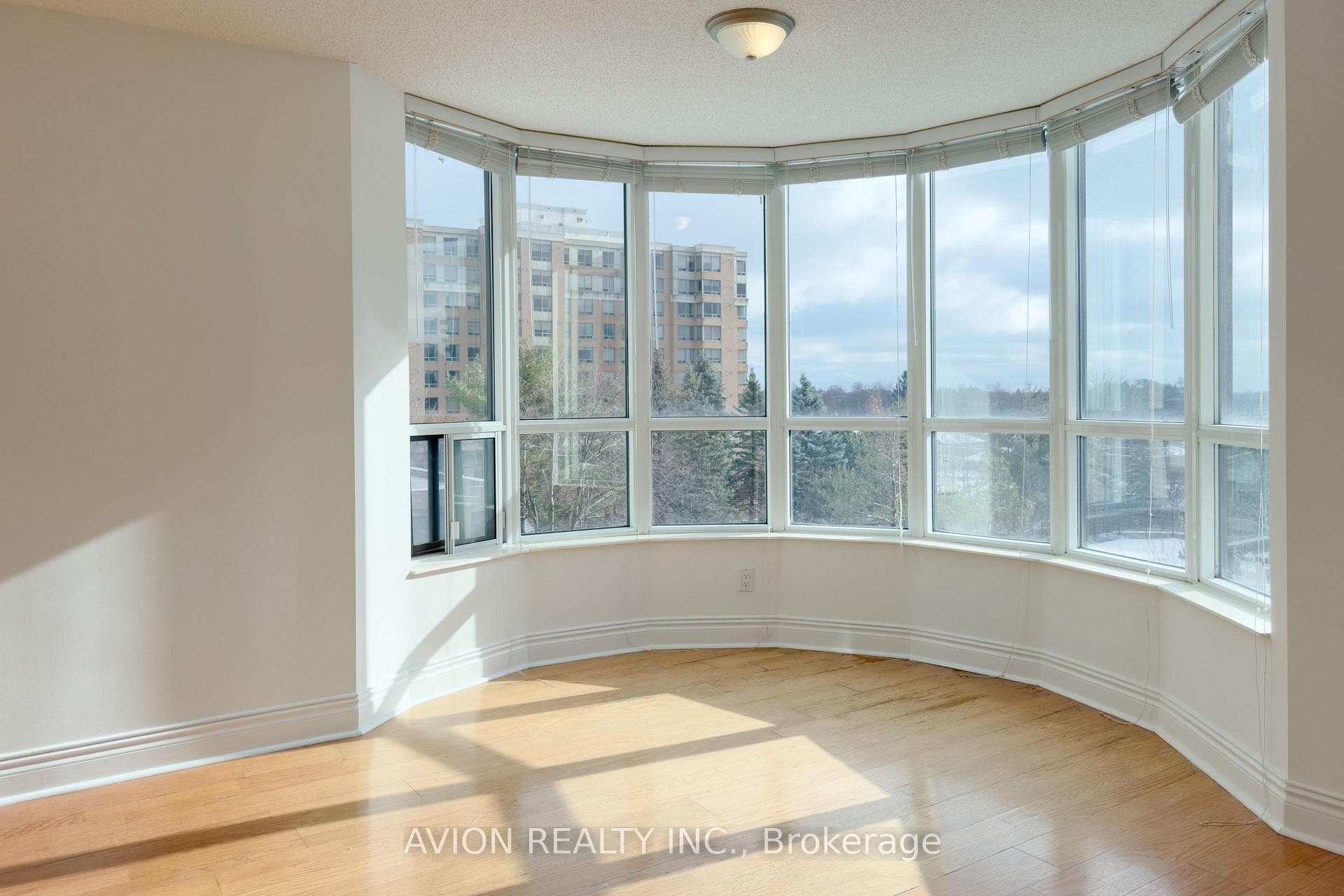5 Northtown Way Unit 512, Willowdale / Newtonbrook, ON M2N 7A1 - Photo 1